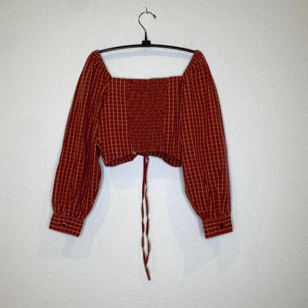 Levi’s Slim Cropped Plaid Statement Devin Blouse Long Sleeve Smocked NWT Sz XS - Image 4