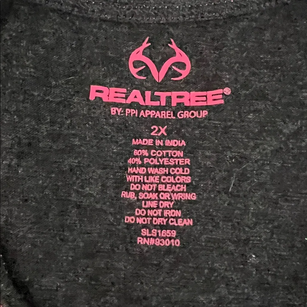 Realtree  Women's Charcoal Tank Top with Pink Logo Size 2X - Image 5