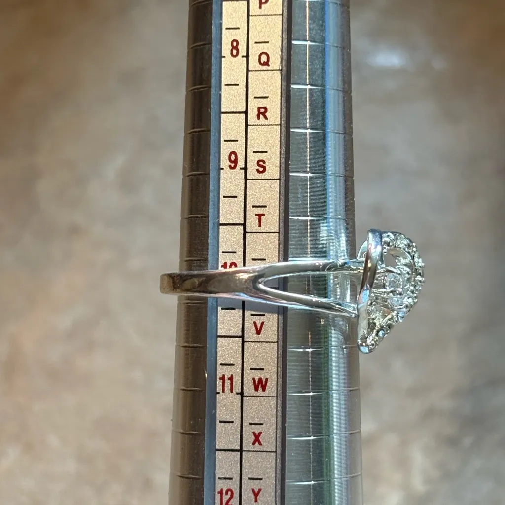 Avon Silver Heart Ring Fluttering Fancy with Sparkling Accents size 10 NIB - Image 2