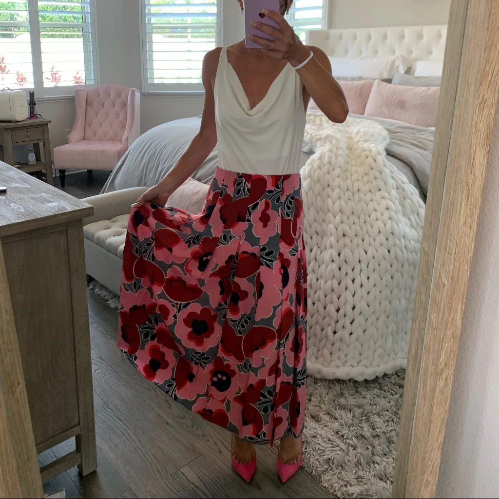 Gucci Authentic  skirt - Image 3