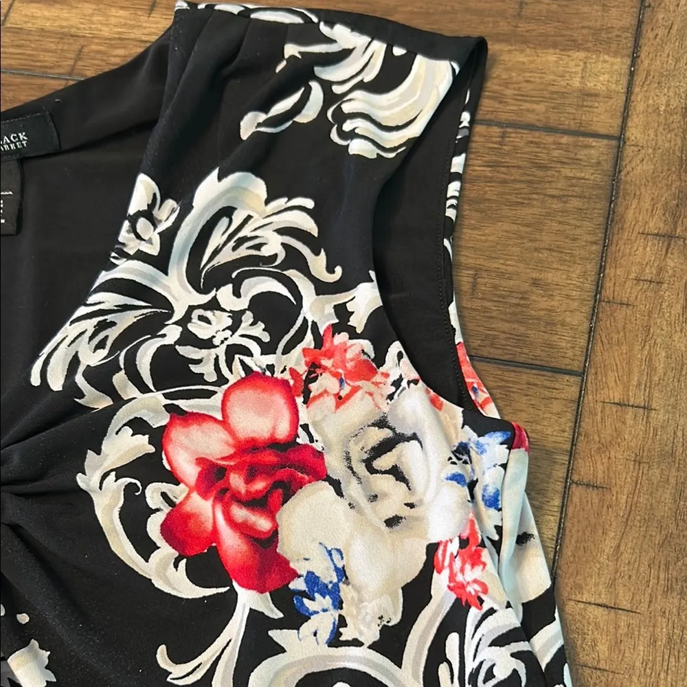 White House Black Market Floral Black and Red Top size small GUC - Image 3