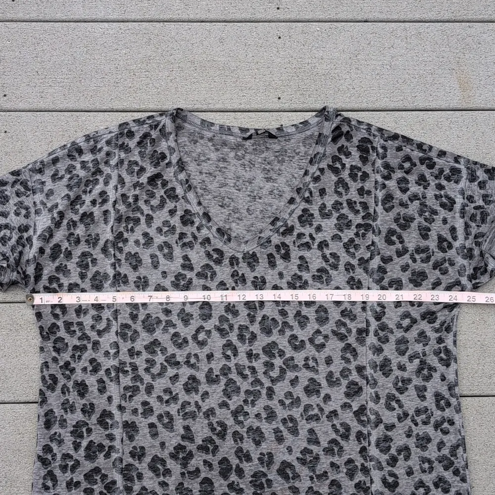 Lucky Brand Oversized Animal Print V-Neck Top | Lucky Brand Short Sleeve Shirt - Image 10