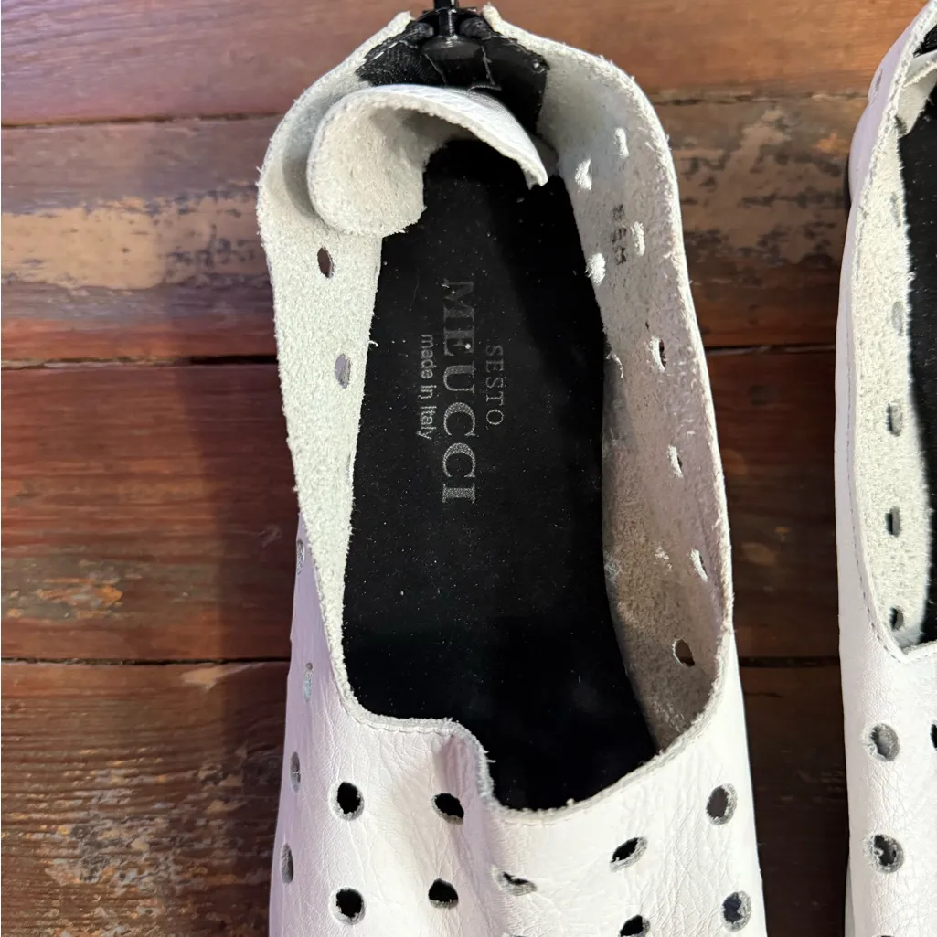 Sesto Meucci Evonne Open Toe White Perforated Leather Flat ~ Size 8.5 💛🍄 - Image 2