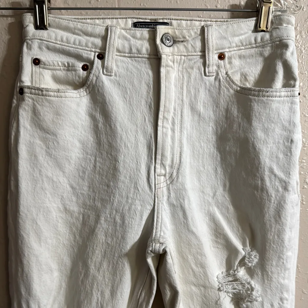 Abercrombie & Fitch White Skinny Jeans with Distressed Knees - Image 2