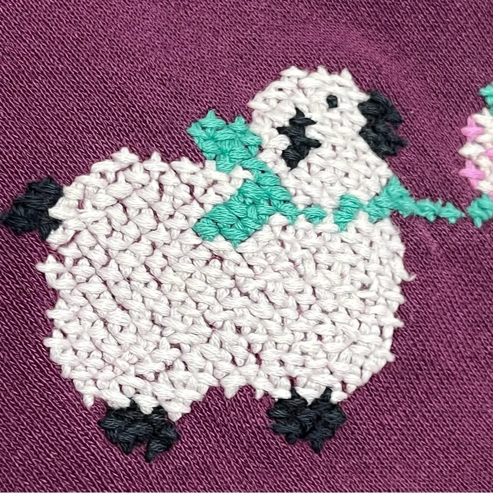 Women’s M Purple Sweater w/Heart sheep Design embroidery distressed comfy Size M - Image 7