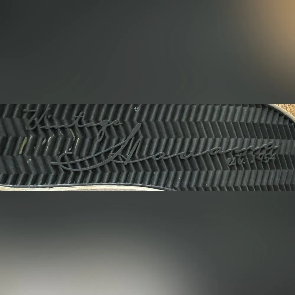 est. 1964 | ladies Fresh Leather Sneaker.. Size: 6 - Image 15