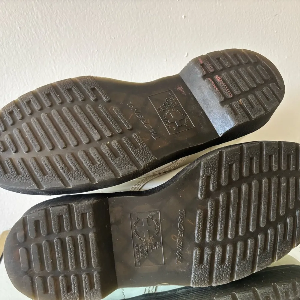 Dr. Martens White Leather Boots Size 8 - Image 13