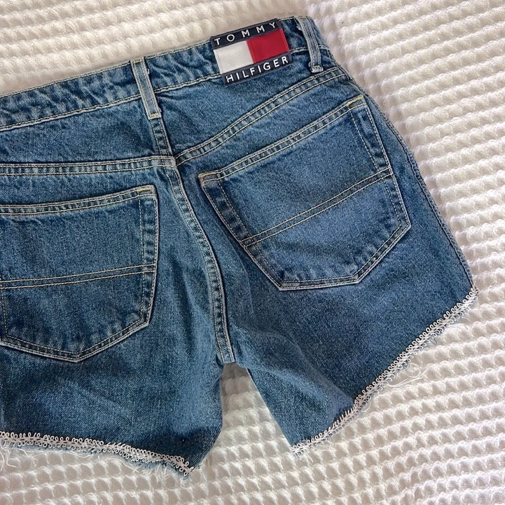 Tommy Jeans Y2K Low Rise Cutoff Jean Shorts Size 5 / 26" - Image 4