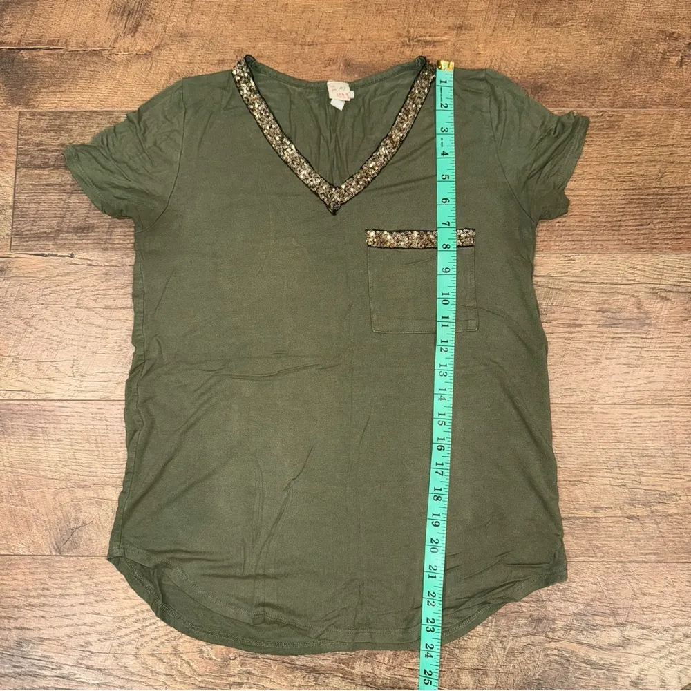 7th Ray Olive Green Sequin Trim Pocket V-Neck Top - Image 9