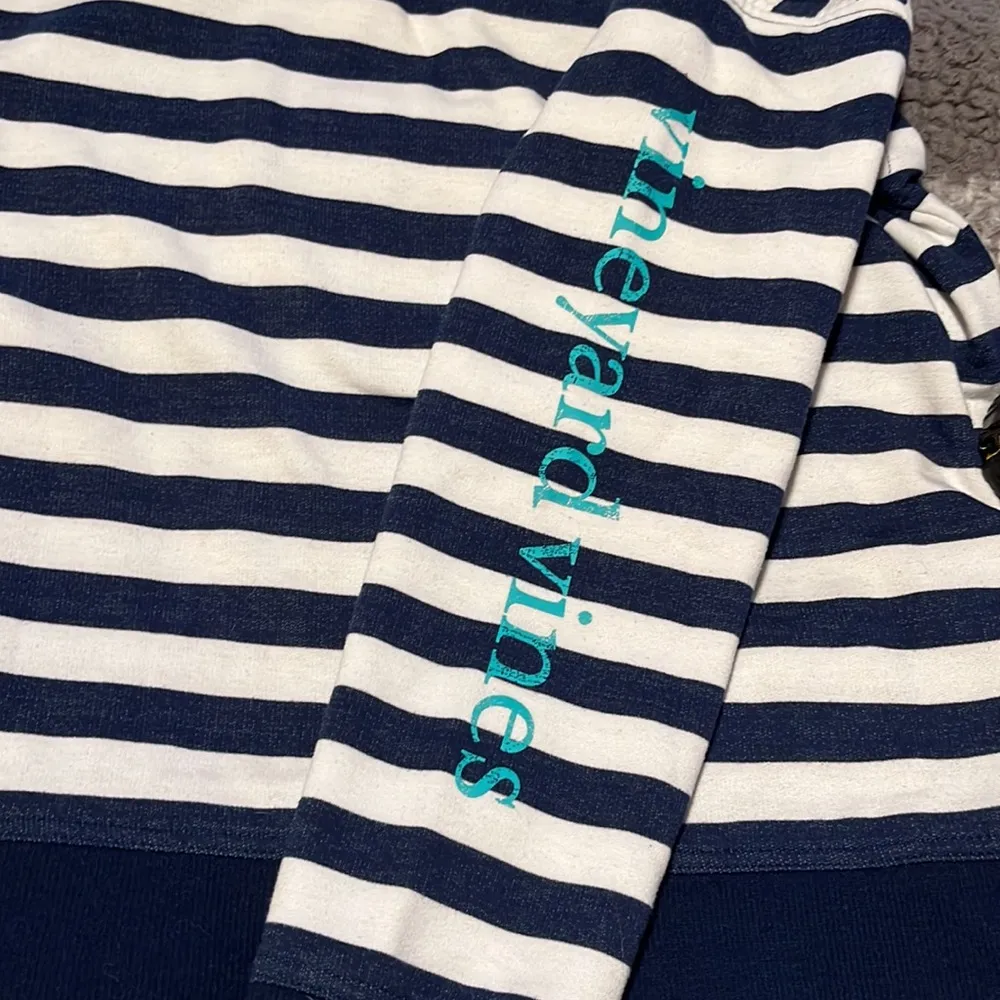 Vineyard Vines Soft and Cozy Striped Whale logo sweatshirt size XS - Image 12