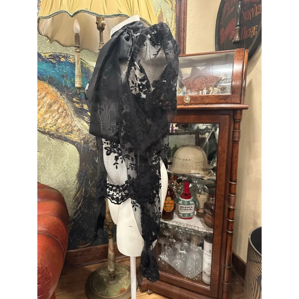 Women's EillyBazar Black Lace Blouse M Size M - Image 3