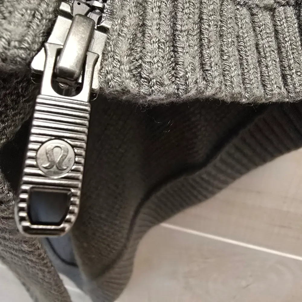 {OS} Lululemon On Thr Go Poncho Sweater Scarf Combo In Grey Sage - Image 6