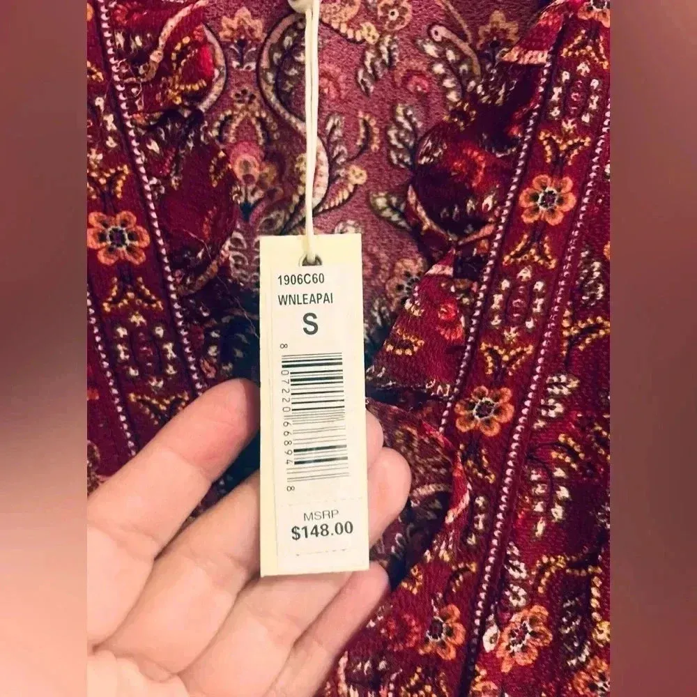 Max Studio Boho Tiered Crepe Maxi Dress Wine Paisley V-Neck Cuffed sz Small new - Image 7