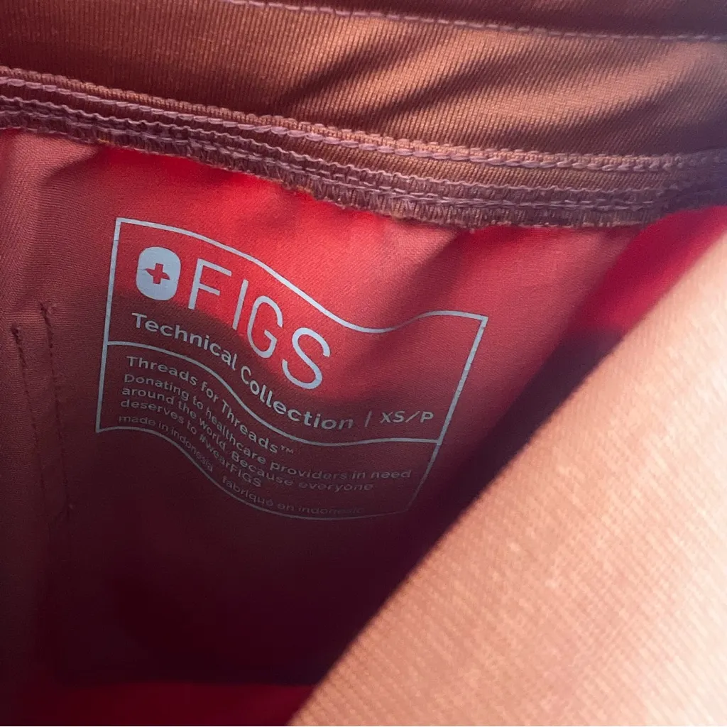 FIGS Orange and Pink Jogger Pants - Image 10