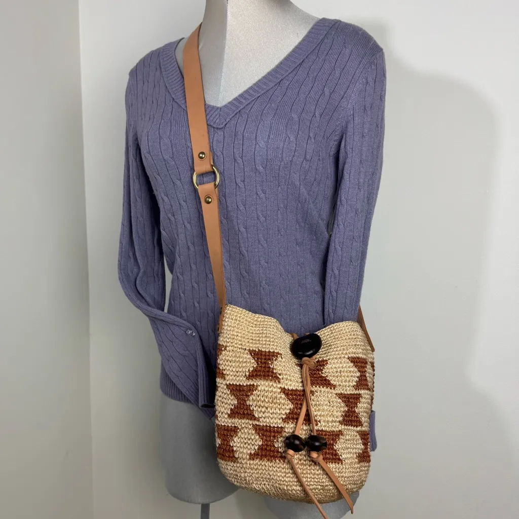 Raffia boho bucket Crossbody bag hand woven, Crochet & Leather Strap Tan - Image 3