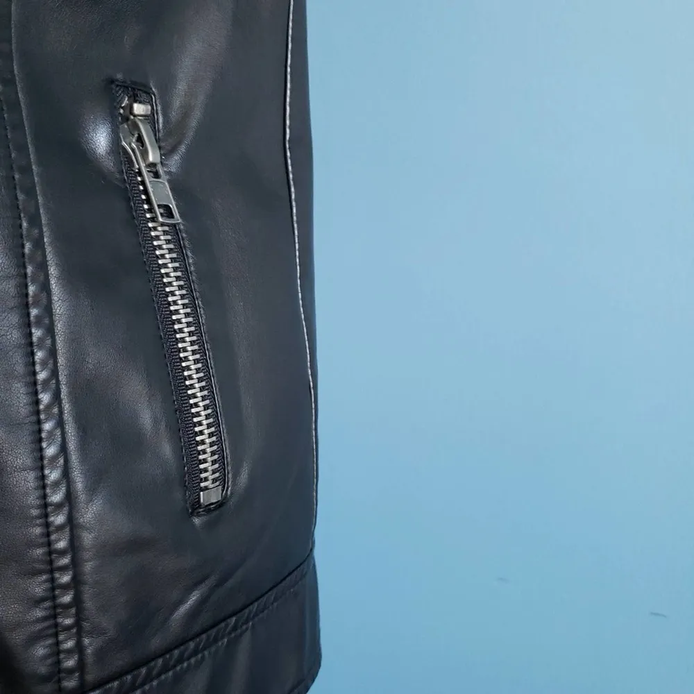 Urban Outfitters Silence + Noise Vegan Leather Zip Up Moto Vest - Image 5