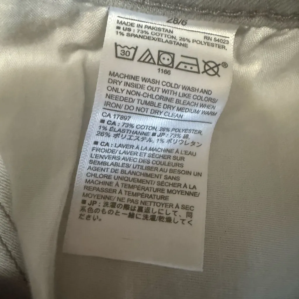 239 NWT Banana Republic Minimalist Gray Jean Shorts 6 28 - Image 4