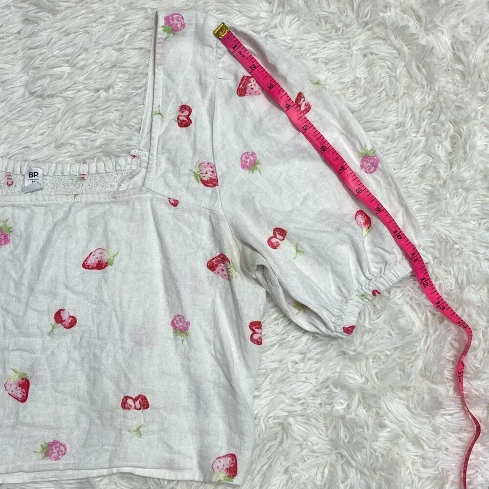 BP Puff Sleeve Crop Top in Tossed Berrries Medium - Image 15