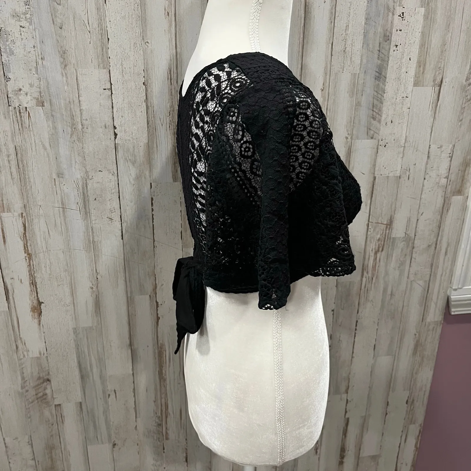 Express Black Crop Lace Whimsygoth Goth Sexy Open Back Top Womens XS Witchy - Image 2