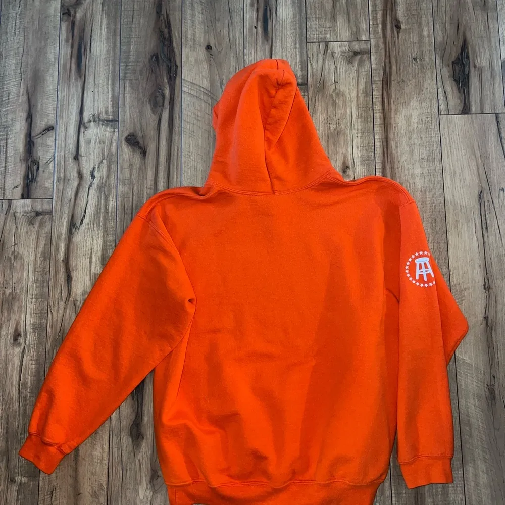 orange barstool sweatshirt - Image 5