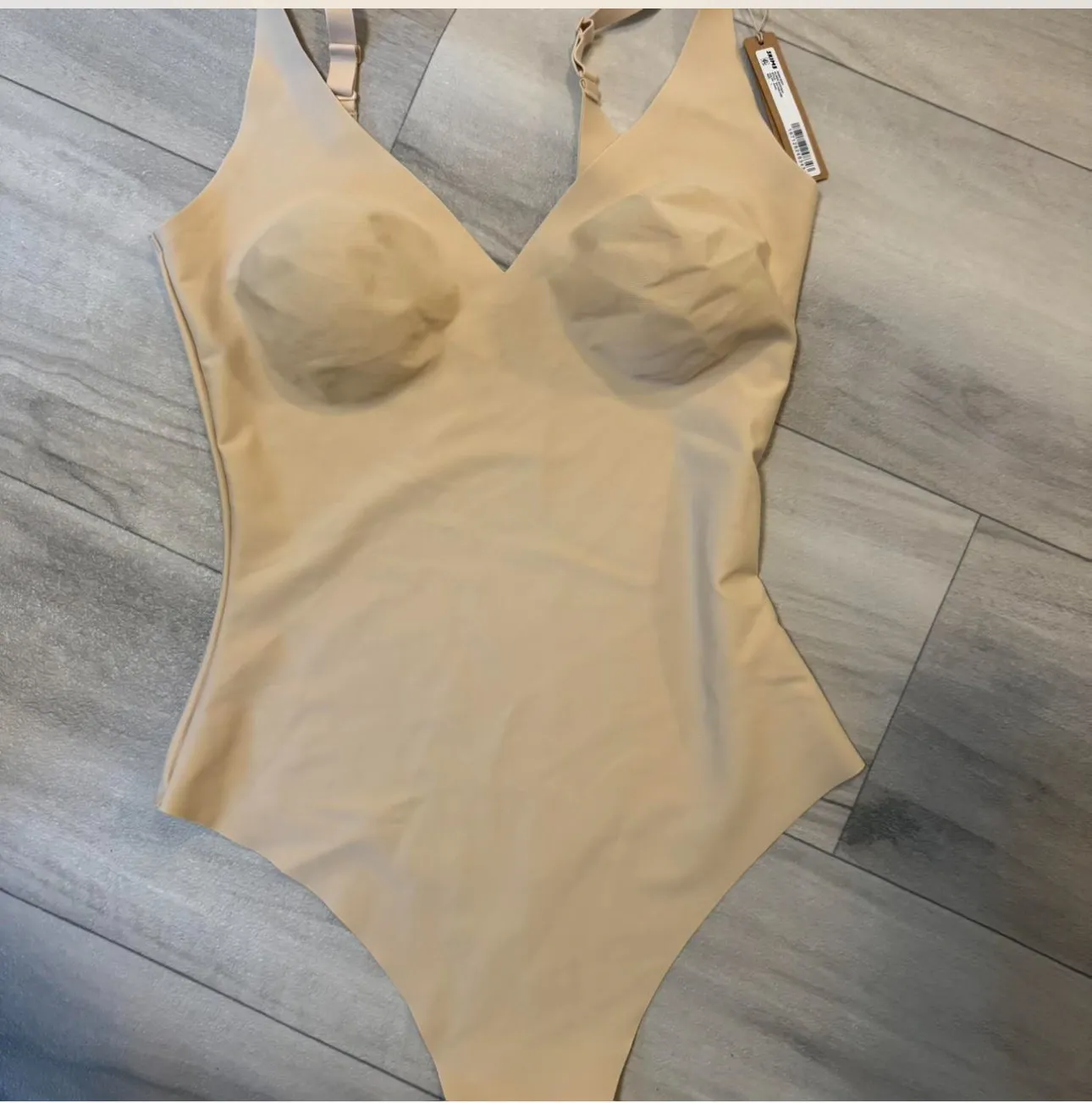 Skims body unlined plunge thong bodysuit - Image 2