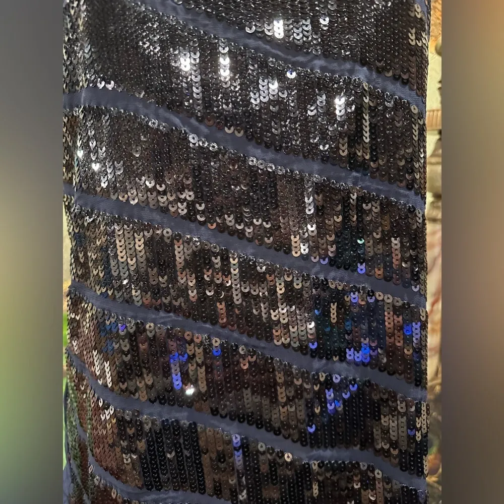 EUC Ann Taylor Loft Dark Navy Midnight Blue Sequin Blouse tank top - Image 6