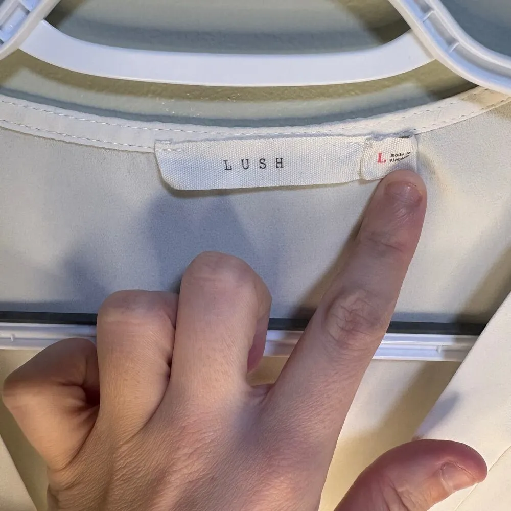 Lush White Semi-sheer 3/4 Sleeve V Neck Blouse Large Feminine Flowy Spring Light - Image 8