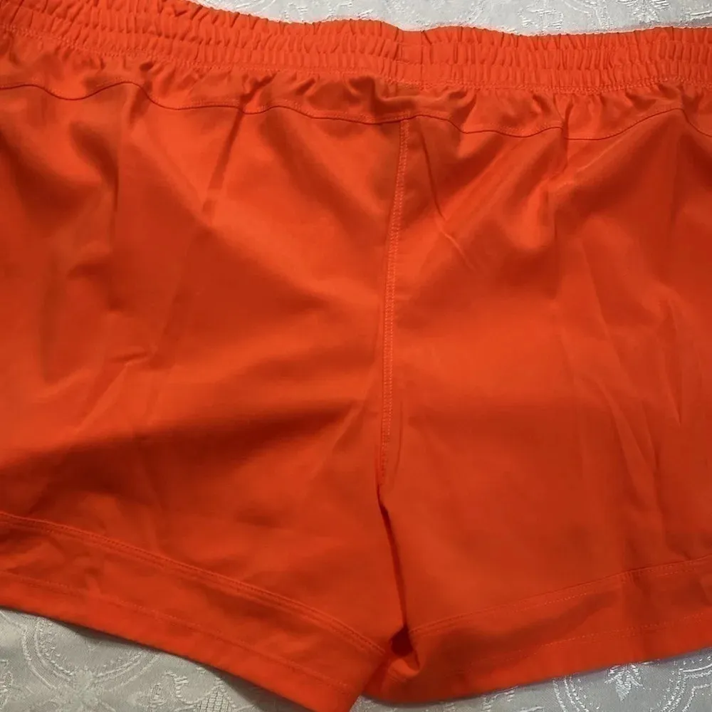 Adidas women shorts  2 X - Image 10
