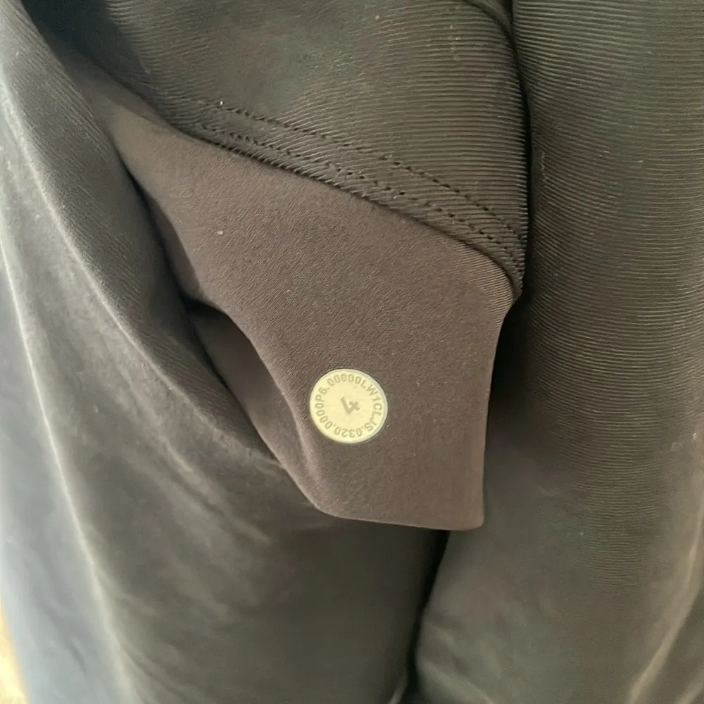 Lululemon perfectly poised cupro blend oversized shirt dress - Image 11