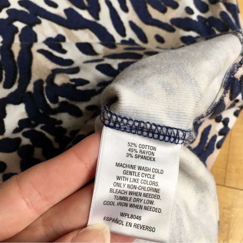 JM Collection Animal Tiger Print, Lightweight Sweater, Navy, Tan, Size L - Image 5