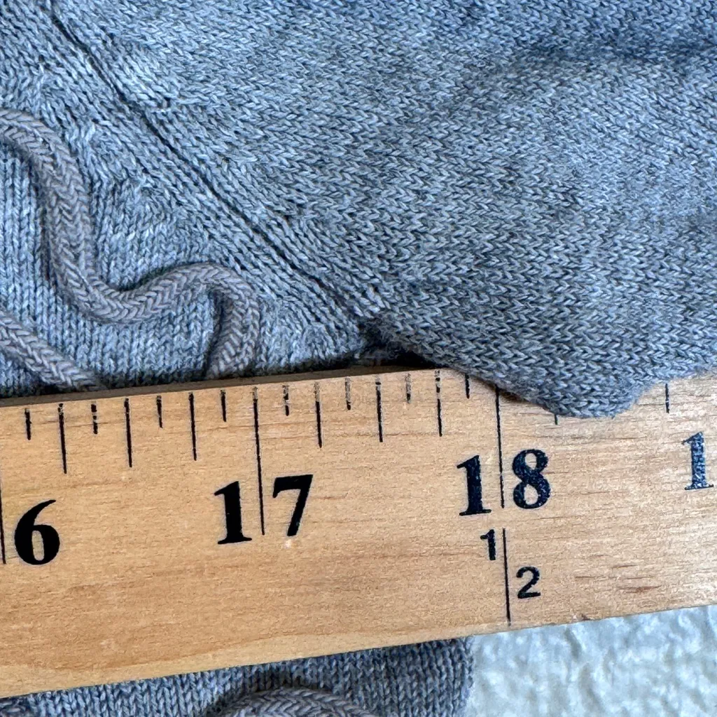 Sundance Grey Embroidered Button Front Cardigan Sweater Womens M Preppy Fitted - Image 3