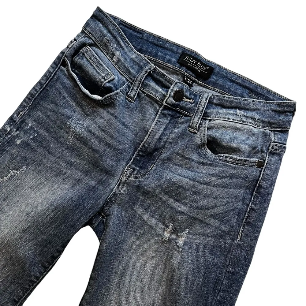 Judy Blue Shredding Up My Life Relaxed Fit Destroyed Distressed Jeans, Sz 3/26 - Image 9