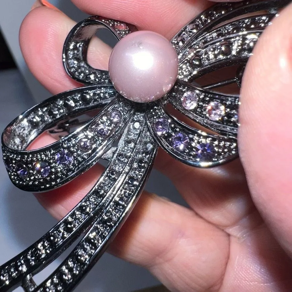 Vintage Gunmetal‎ and Rhinestone Faux Pearl Brooch Silver - Image 6