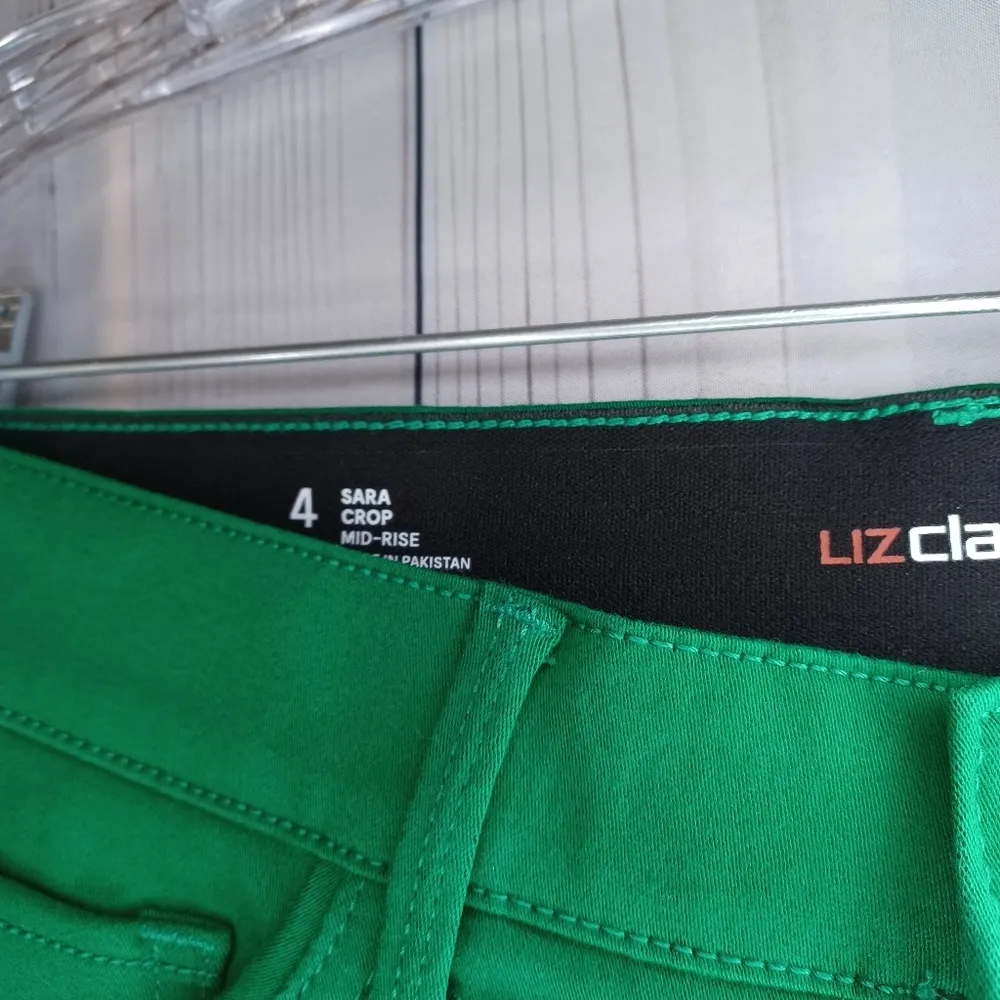 Liz Claiborne Sara Mid-Rise Crop Pants NWT - Image 3