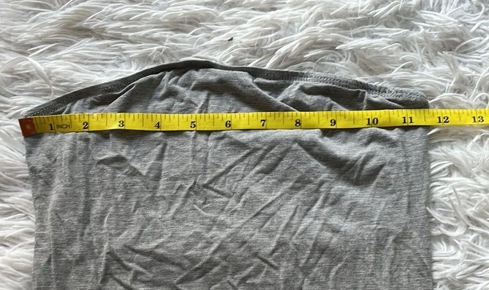 Shein Women’s tube romper shorts in gray size XXS - Image 4