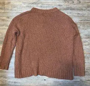 American Eagle  Sweater  - Image 2