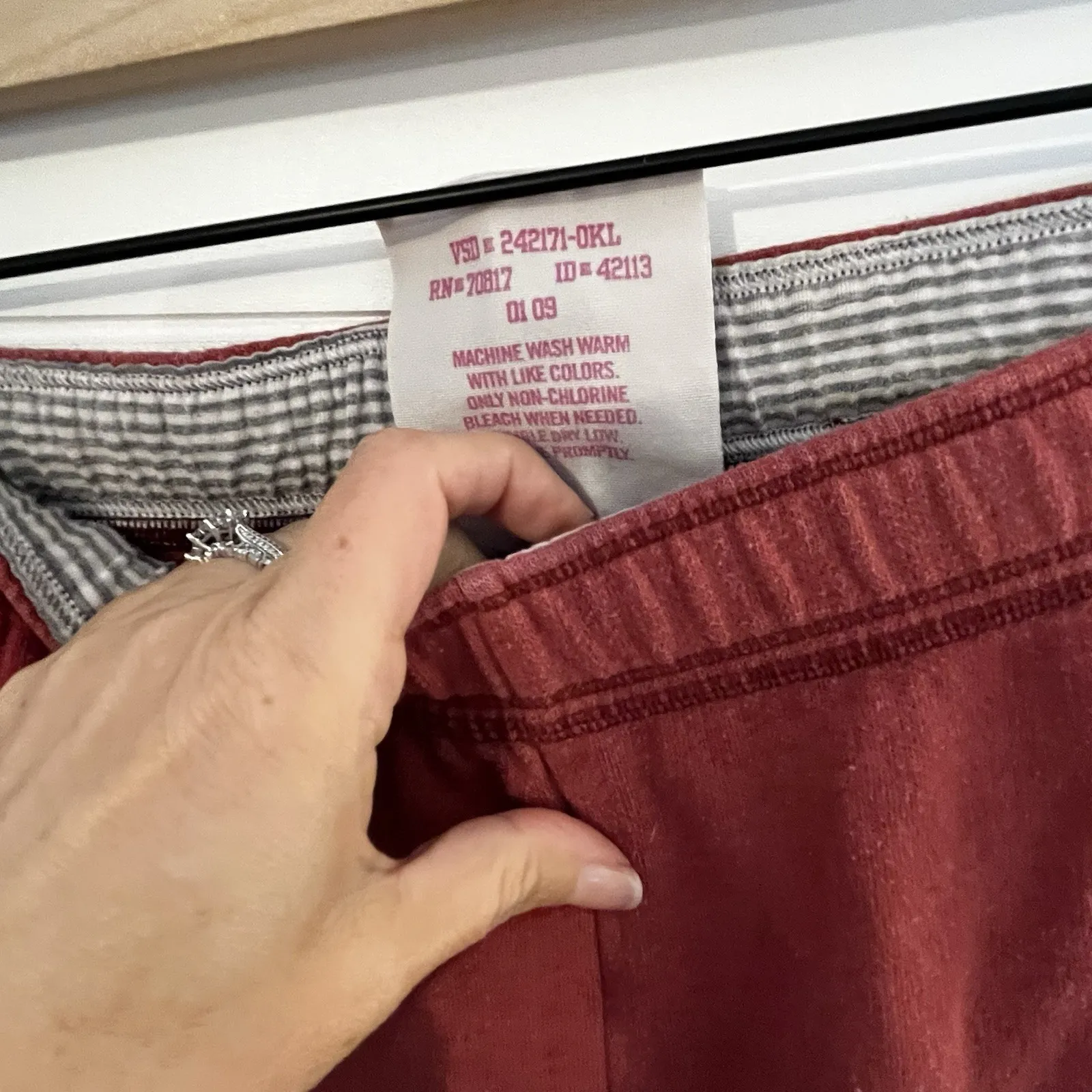 Vintage VS Pink Oklahoma Sweatpants Crimson & Cream Meet Pink Jones Mitchell Tag - Image 9