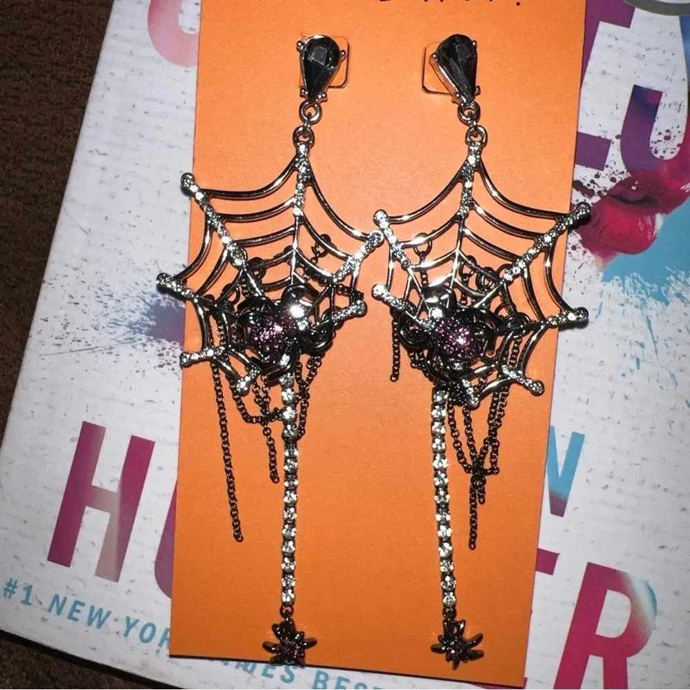 BETSEY JOHNSON 🎃Halloween Dark Magic Spider Web Goth Crystal Earrings- NEW - Image 3