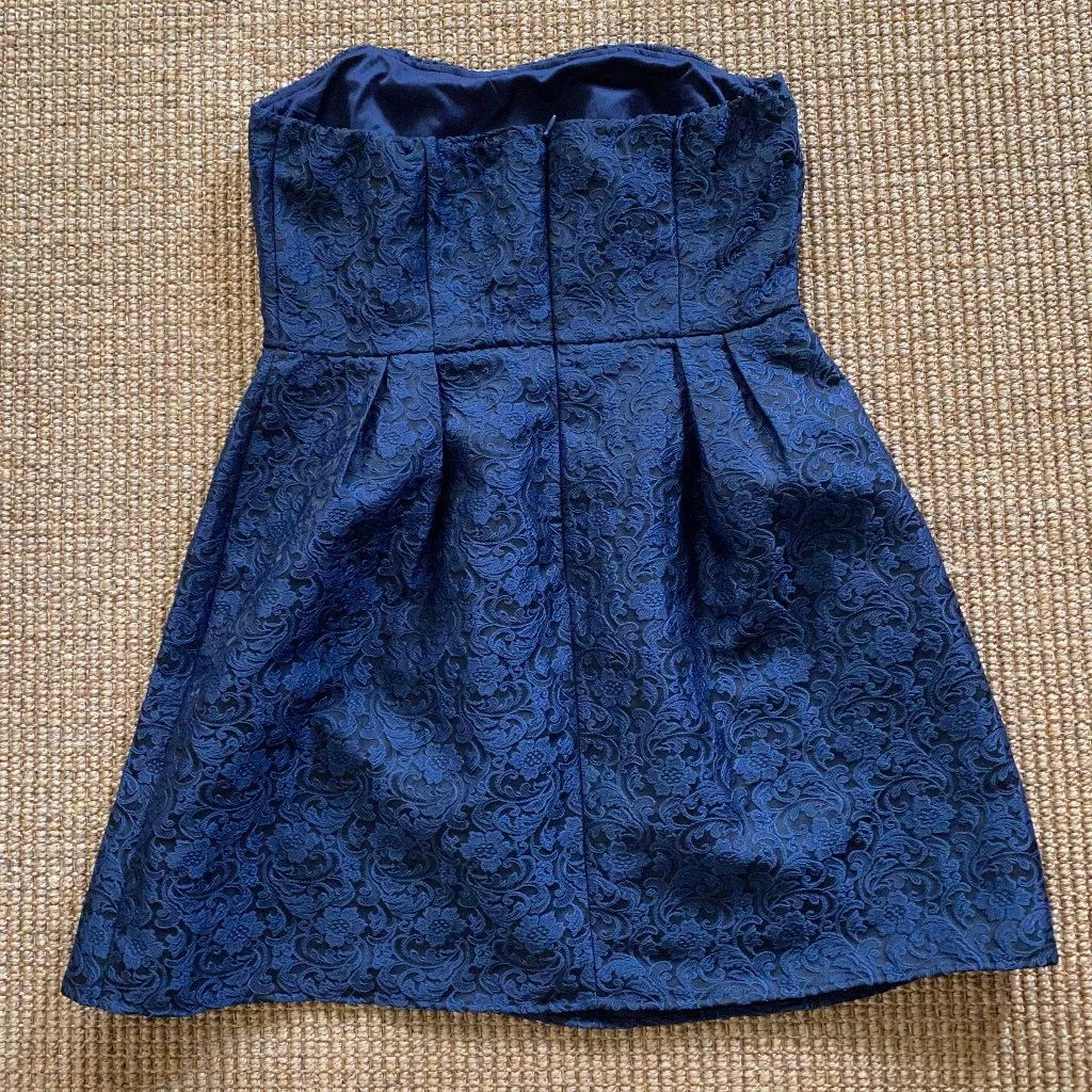 Francesca's navy Blue Jacquard Patterned Dress Size L - Image 2