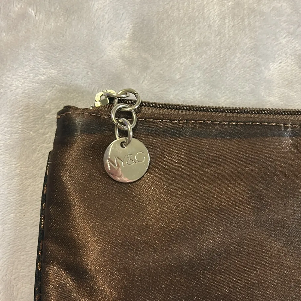 Bronze glitter 3 bangle wristlet w/inside pocket - Image 3