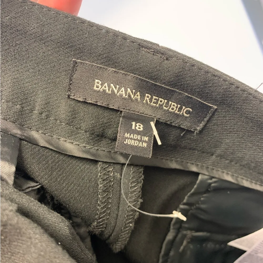 Banana Republic Women’s Black Dress Shorts SZ 18 - Image 5