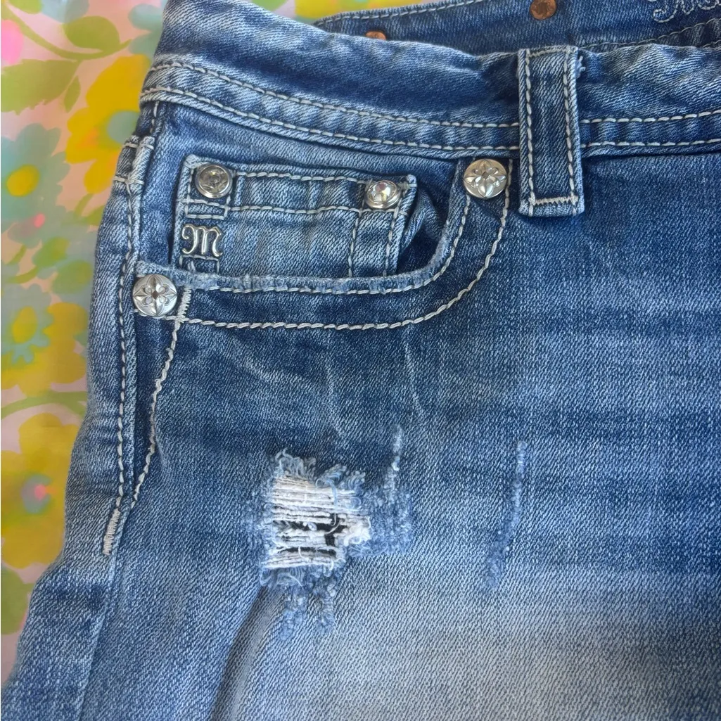 Miss Me Vintage Mid Rise Easy Shorts - Image 2