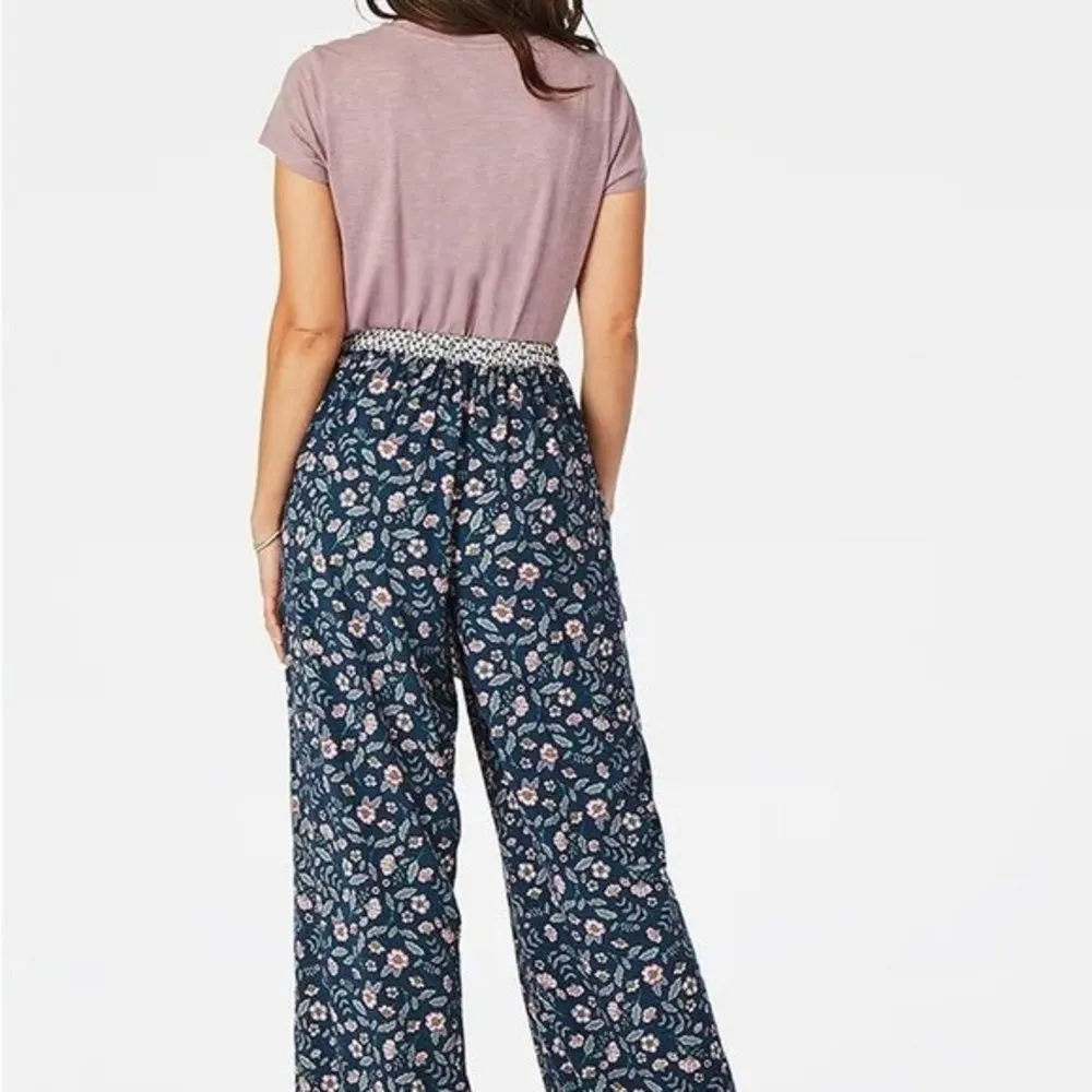 Matilda Jane A Day Off Palazzo Pants with Waist Tie Wide Leg Lounge Cozy Size XS - Image 3