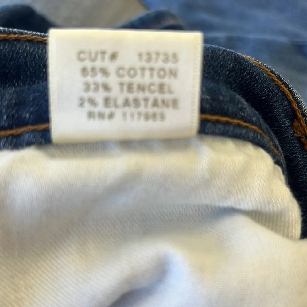 J Brand Bayside jeans.  Size 26 - Image 4