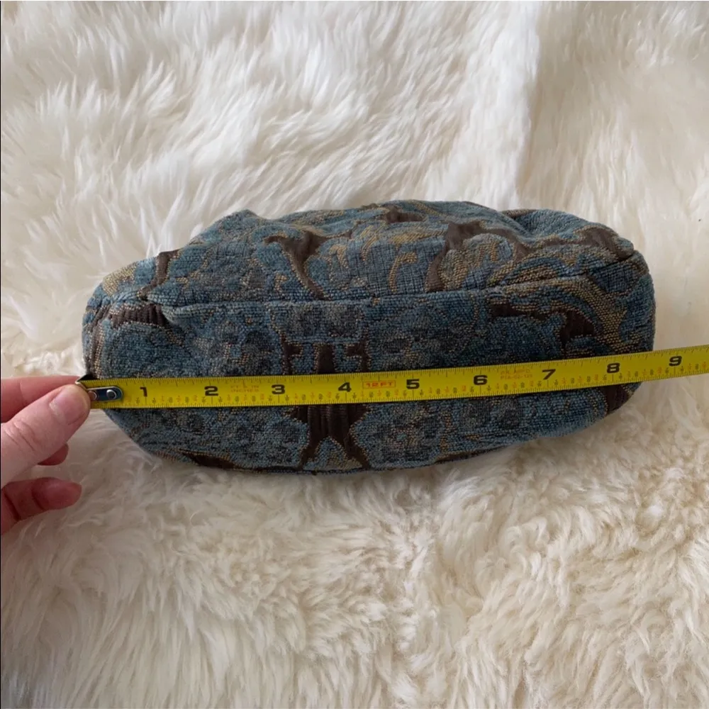 Apt 9 Clutch - Image 3