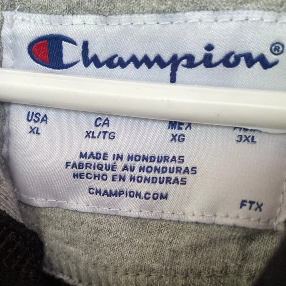 Champion Black Classic Logo Sweater - Image 3