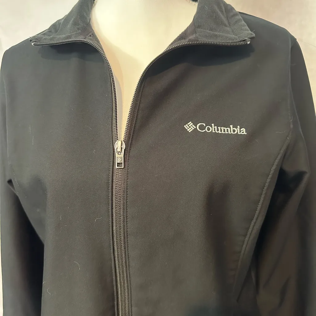 Columbia Women's Black Ski Jacket - Image 4