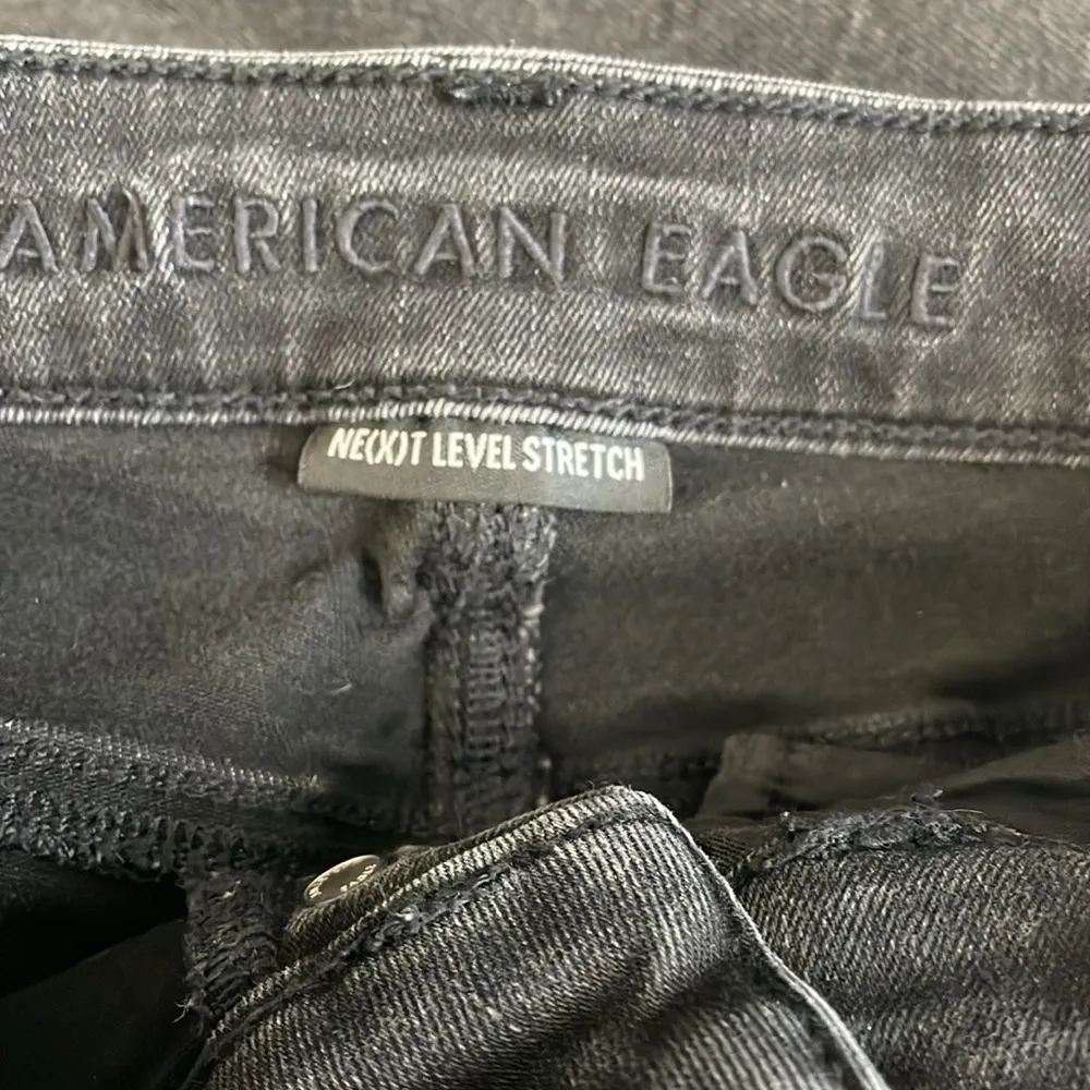 American Eagle Outfitters Black Jean Midi Shorts - Image 3