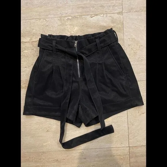 Express Shortie Extreme High Rise Faux Leather Shorts size 2 W/‎ Belt - Image 2