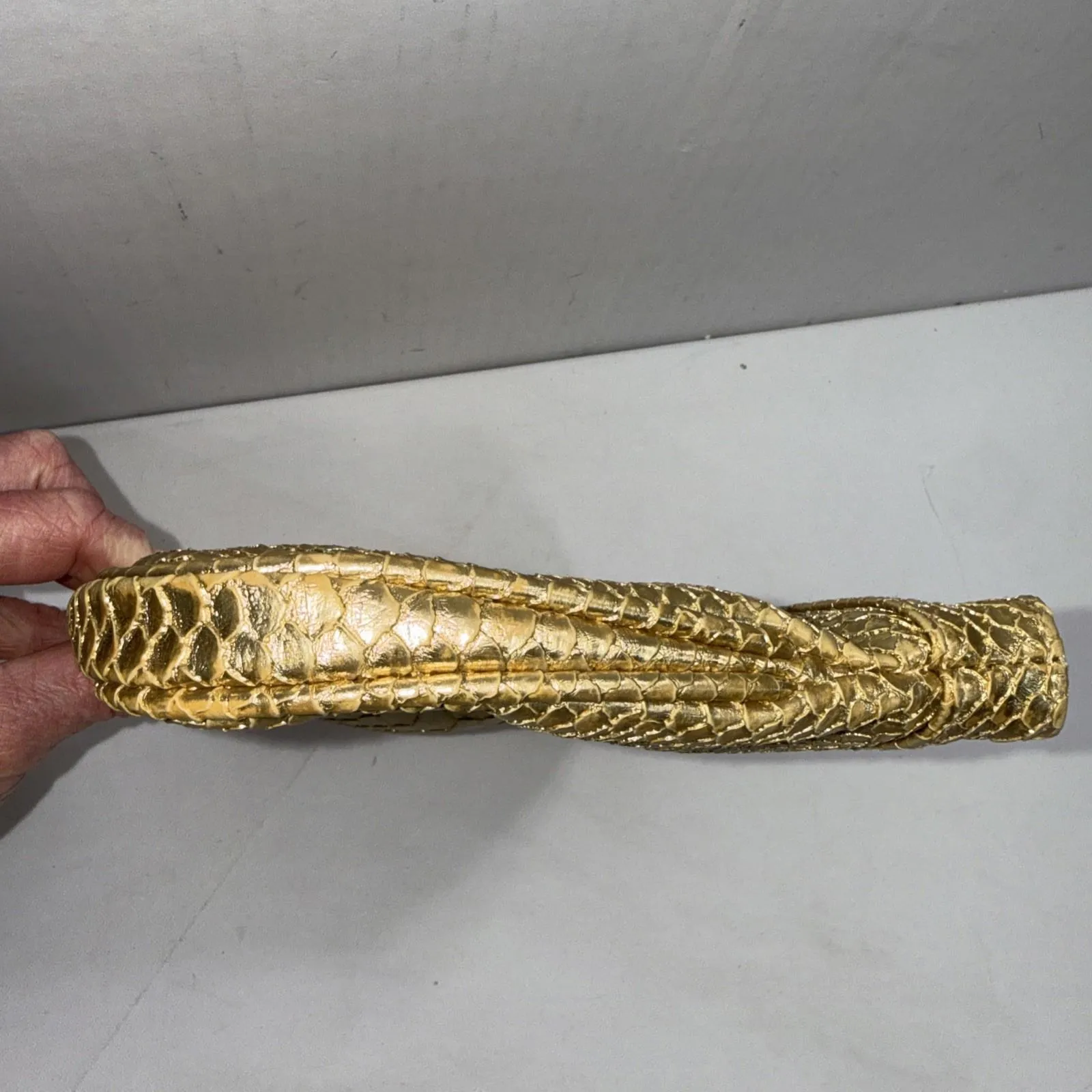 Vintage GUESS Gold Metallic Old Money Designer Y2K Snakeskin Clutch Evening Bag - Image 12